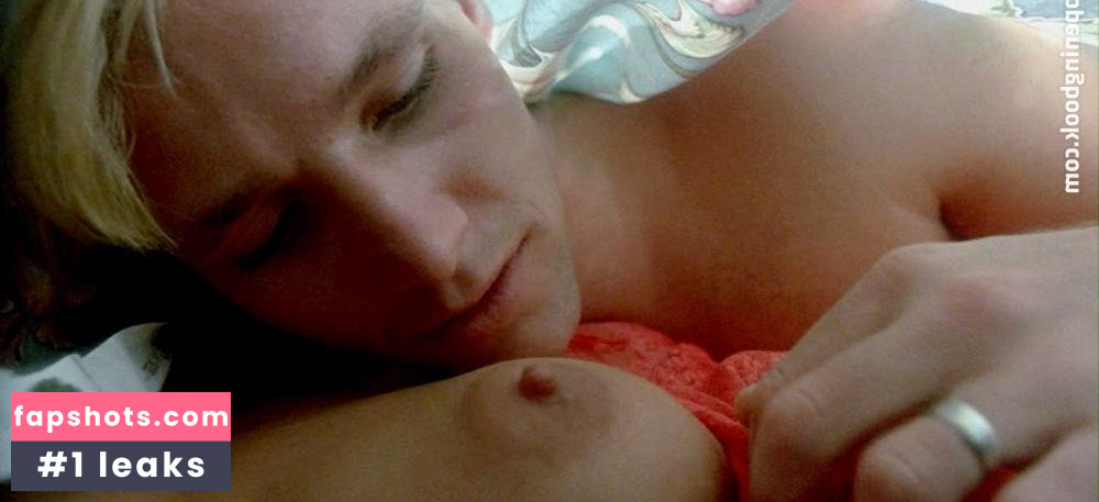 Stephanie Sulik nude babe gallery