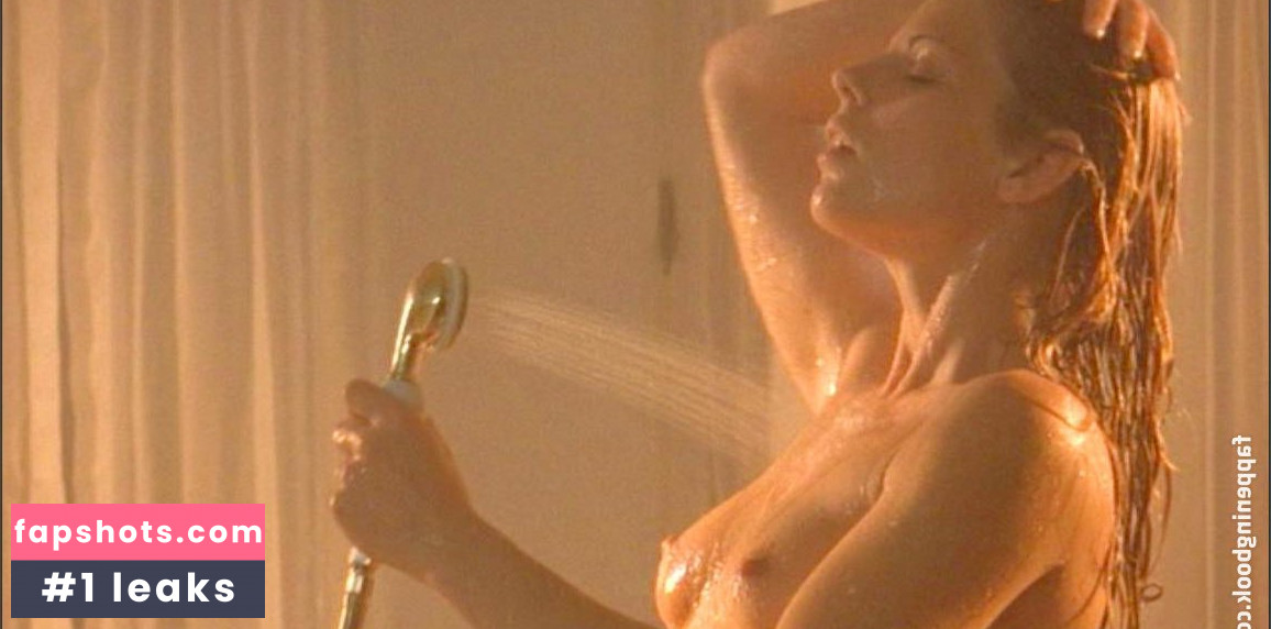 Stephanie Swinney gallery photo #8