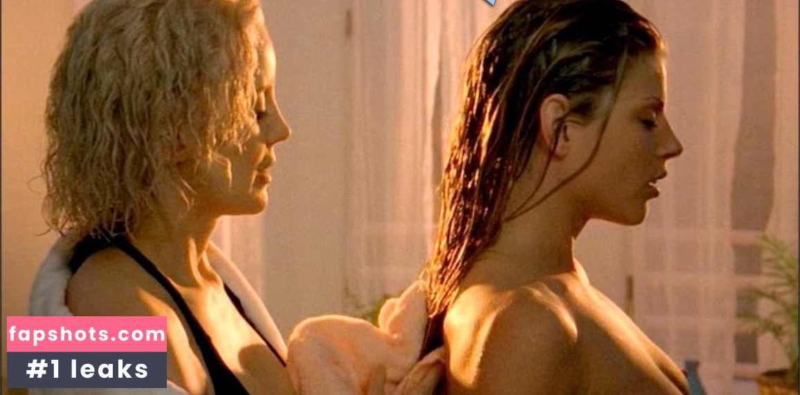 Stephanie Swinney gallery photo #9