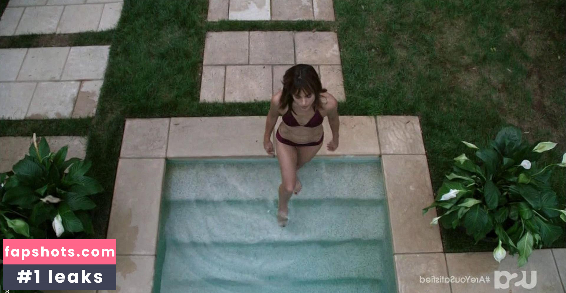 Stephanie Szostak gallery photo #111