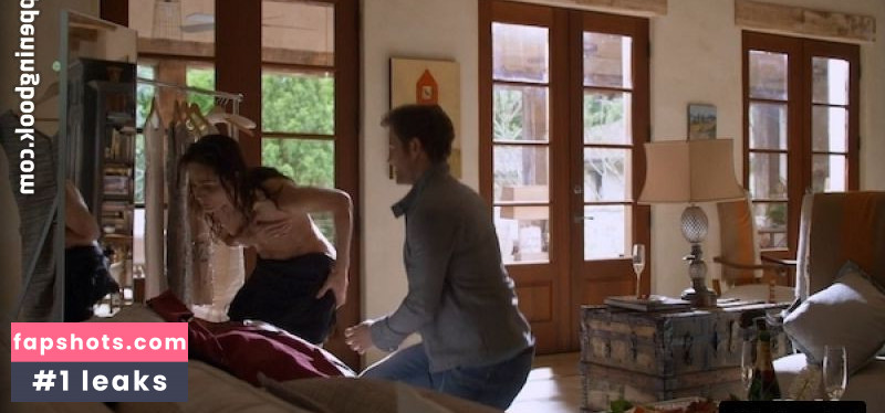 Stephanie Szostak gallery photo #14