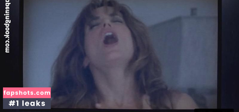 Stephanie Szostak gallery photo #25