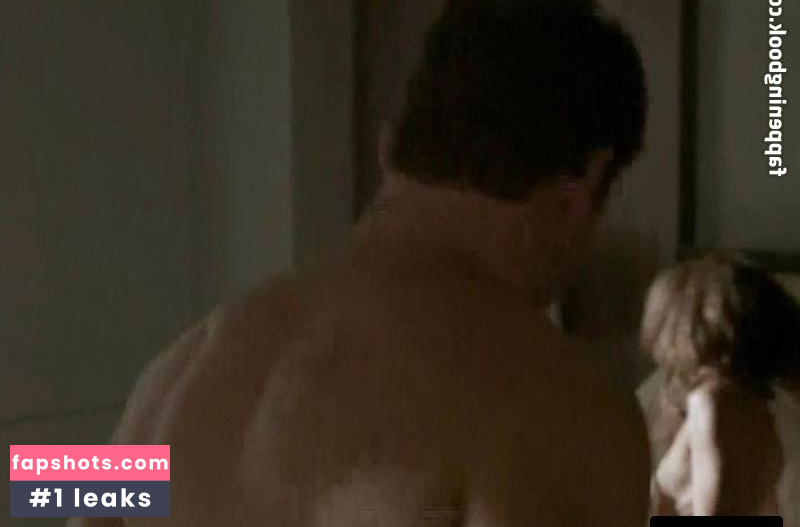 Stephanie Szostak gallery photo #33