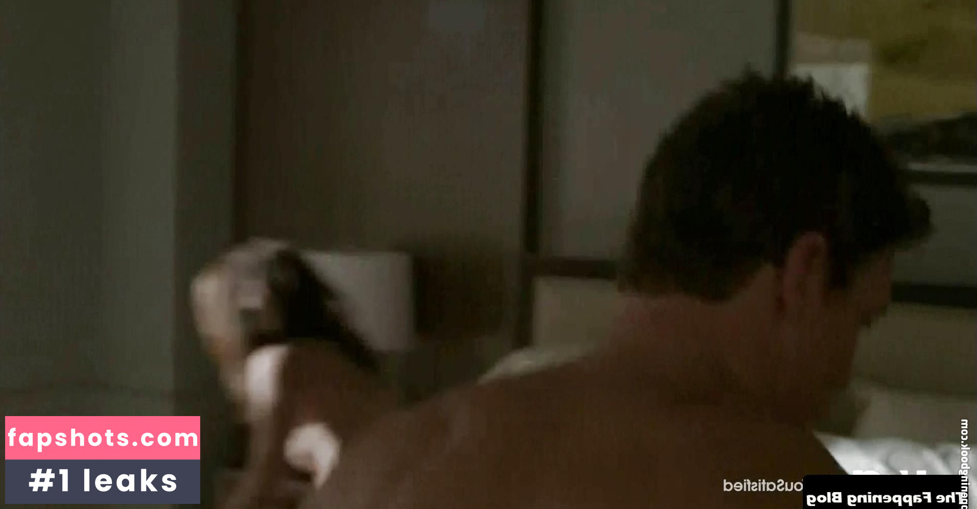 Stephanie Szostak gallery photo #40