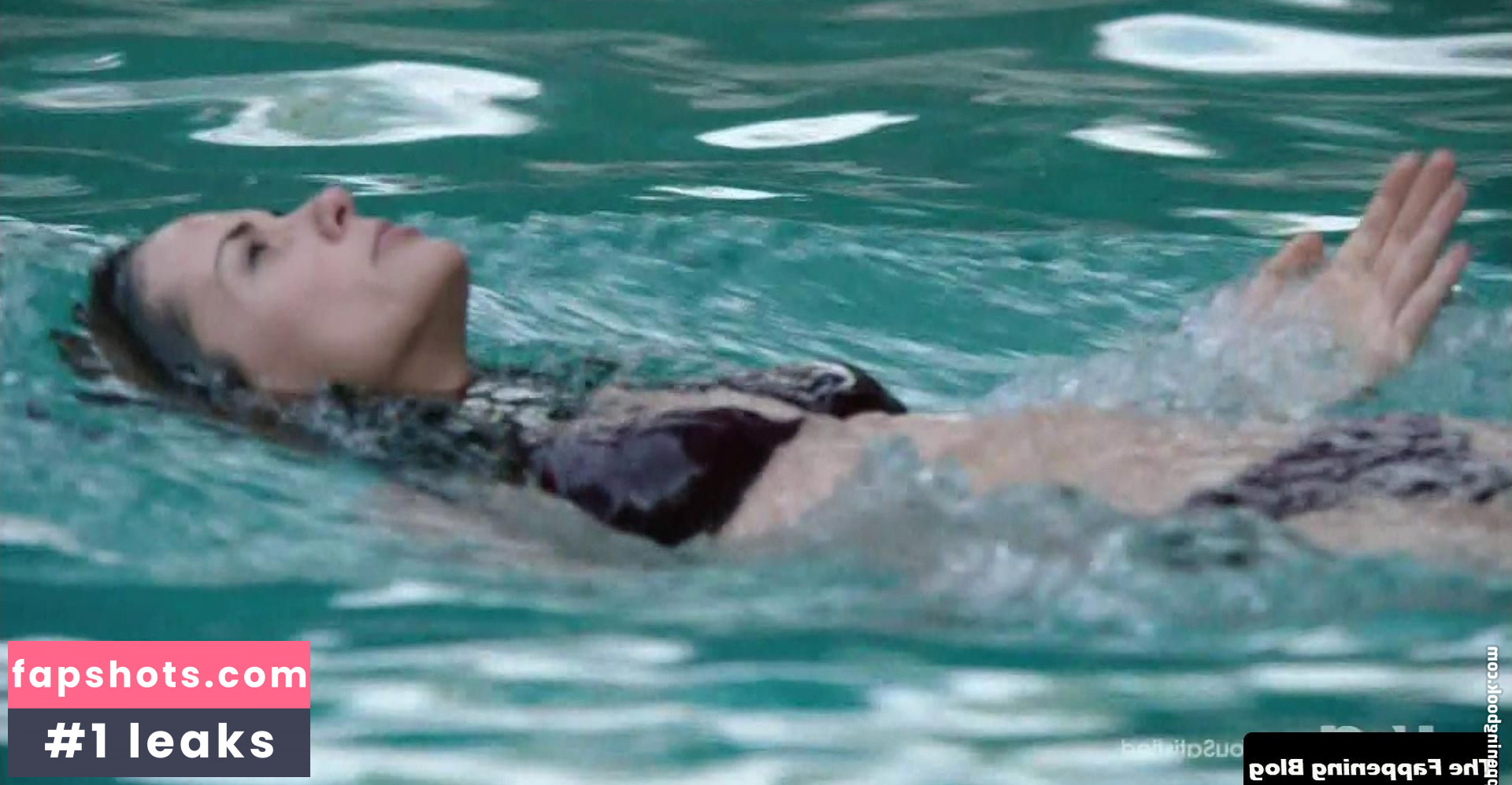 Stephanie Szostak gallery photo #41