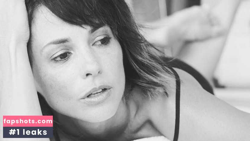 Stephanie Szostak gallery photo #72