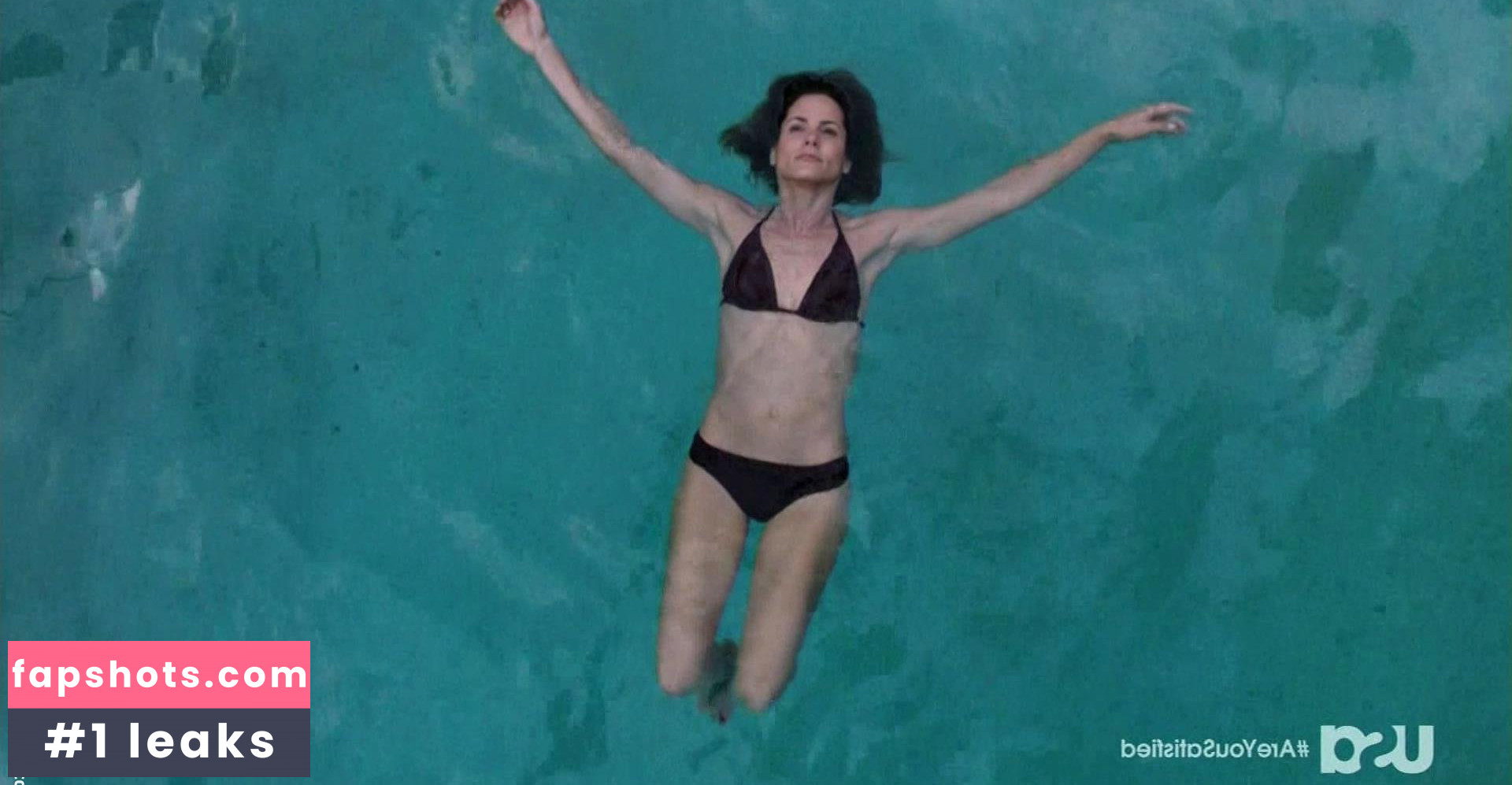 Stephanie Szostak gallery photo #94