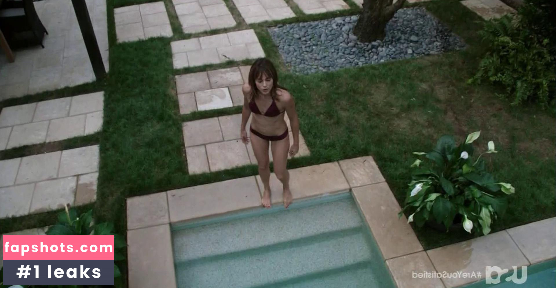 Stephanie Szostak gallery photo #95