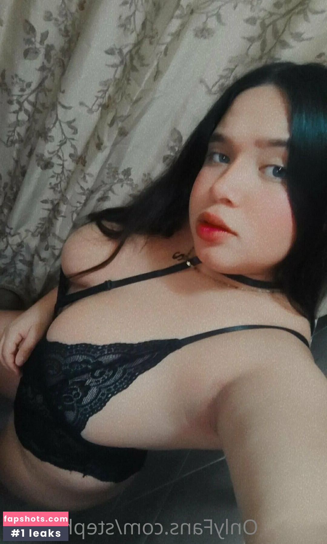 stephany09 gallery photo #3