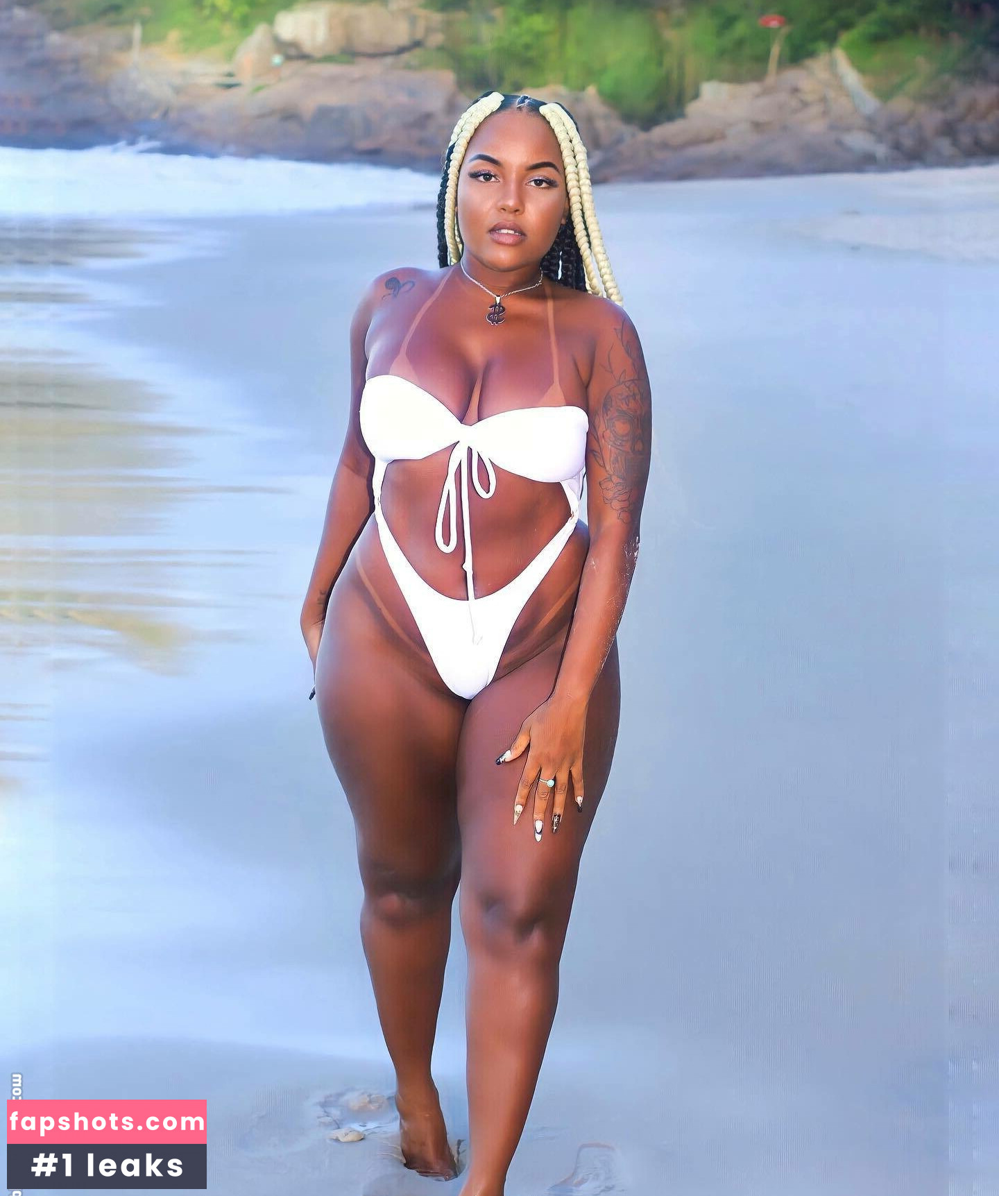 Sthefany Cristina Nude Leaks OnlyFans Photos #8 - LeakJerk