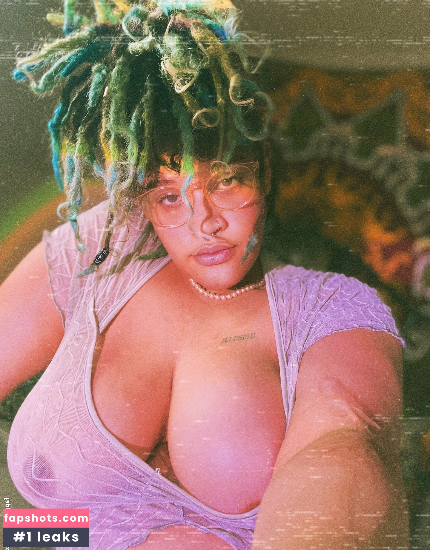 StickyEmpress gallery photo #14