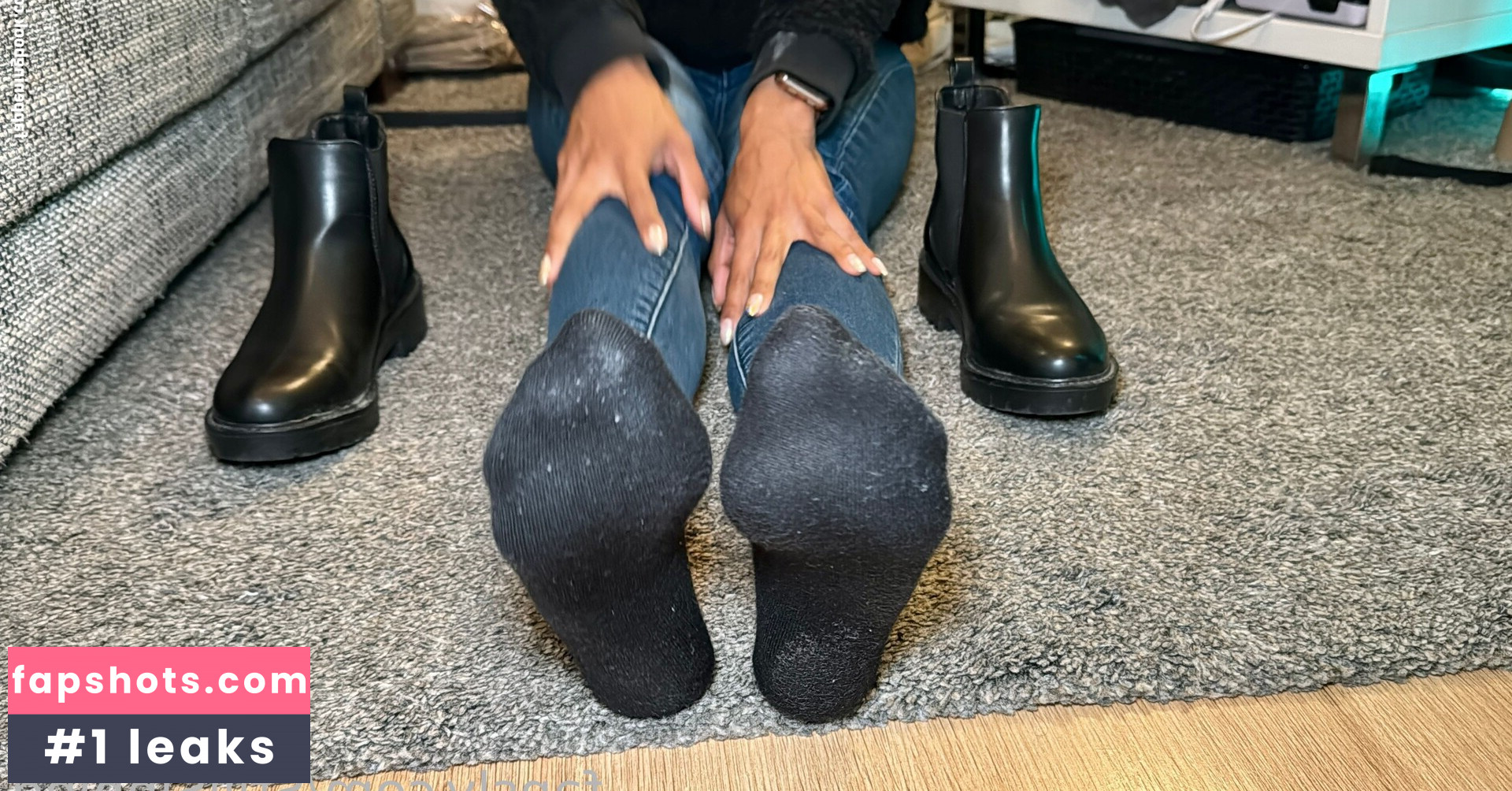 StillSinning nude babe gallery