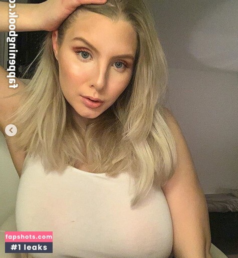 Stina gallery photo #3