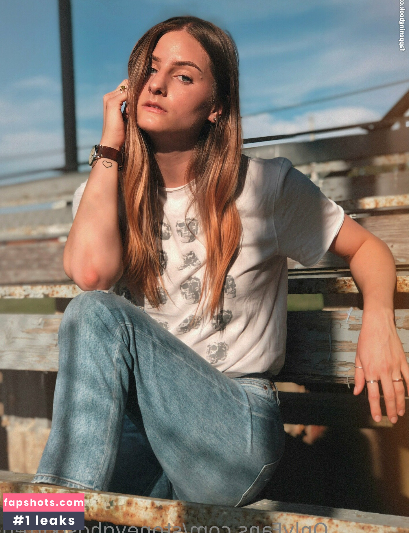 stoneyghostkitten gallery photo #2