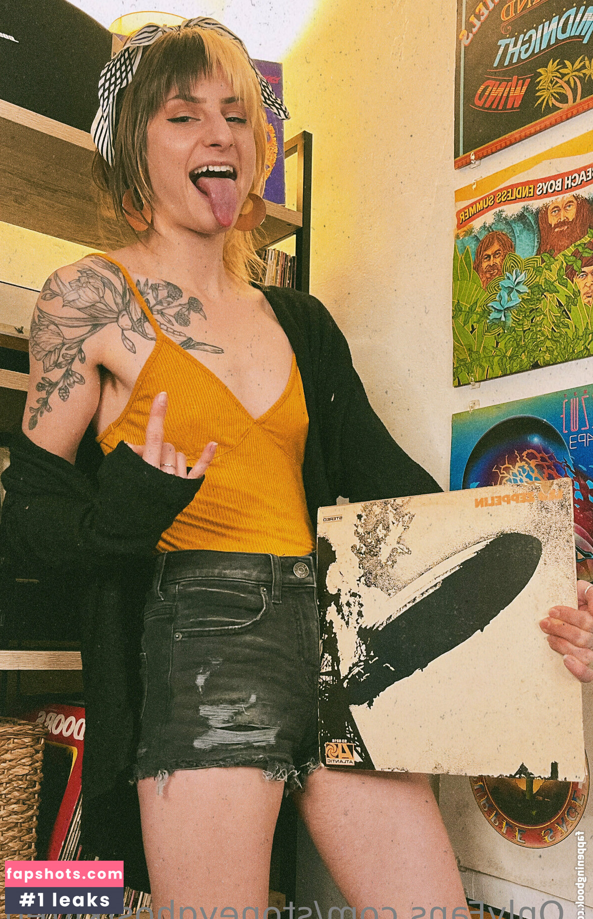 stoneyghostkitten gallery photo #7