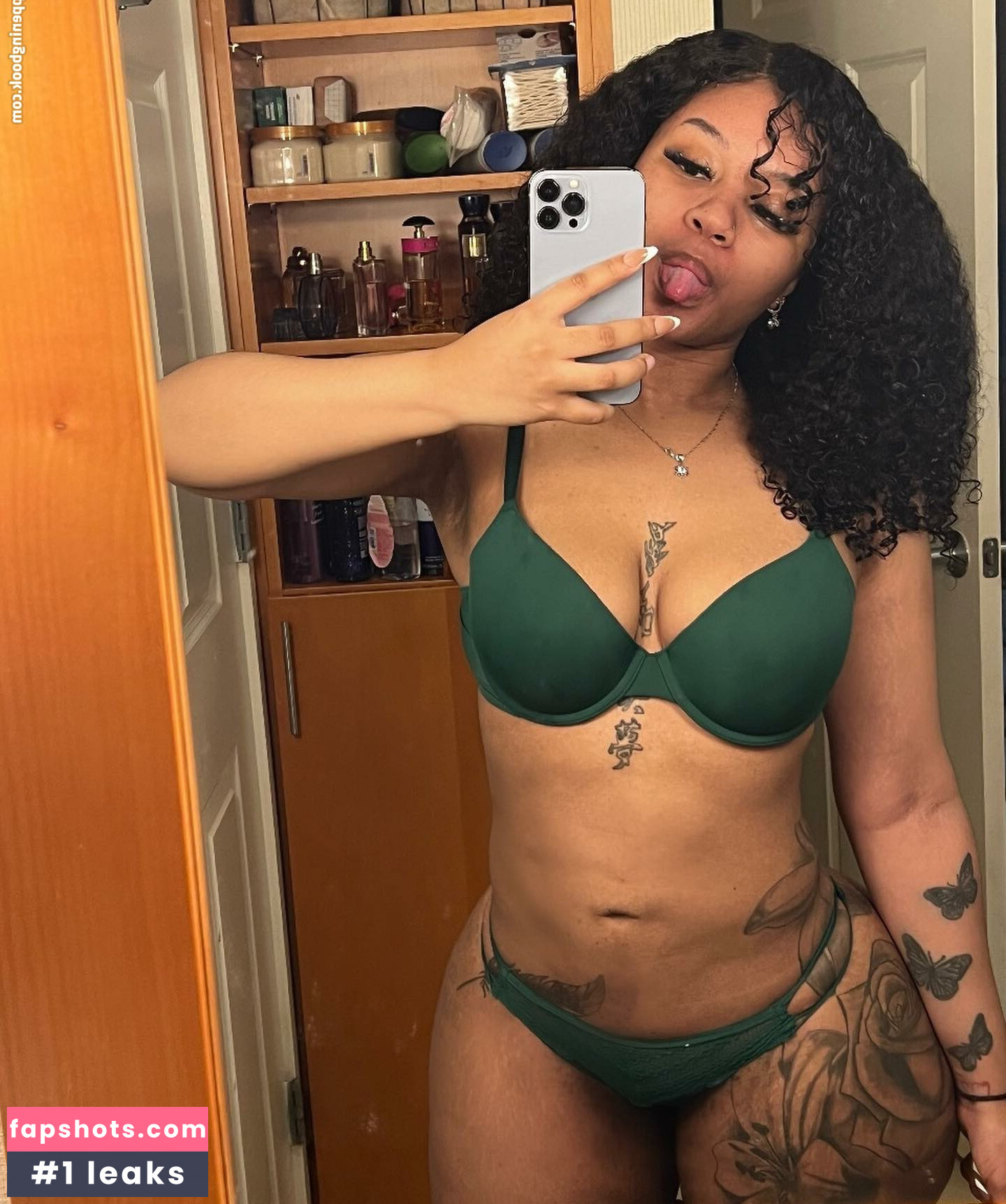 Stormiiy gallery photo #3