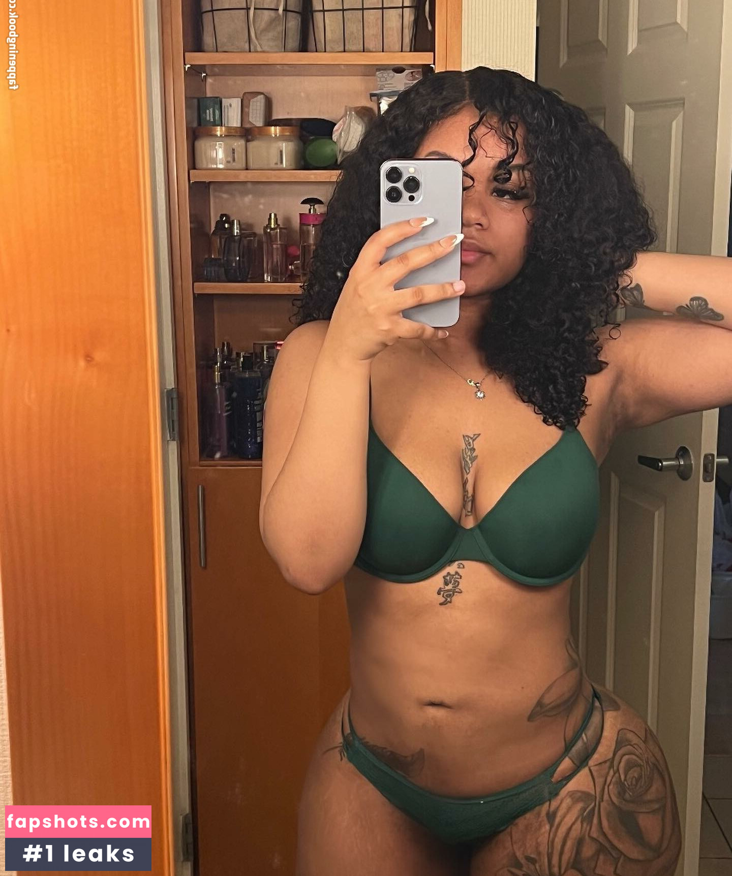 Stormiiy gallery photo #4