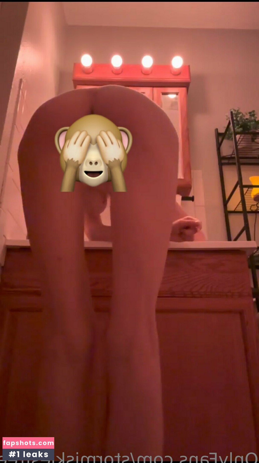 stormiskiesfreee gallery photo #13