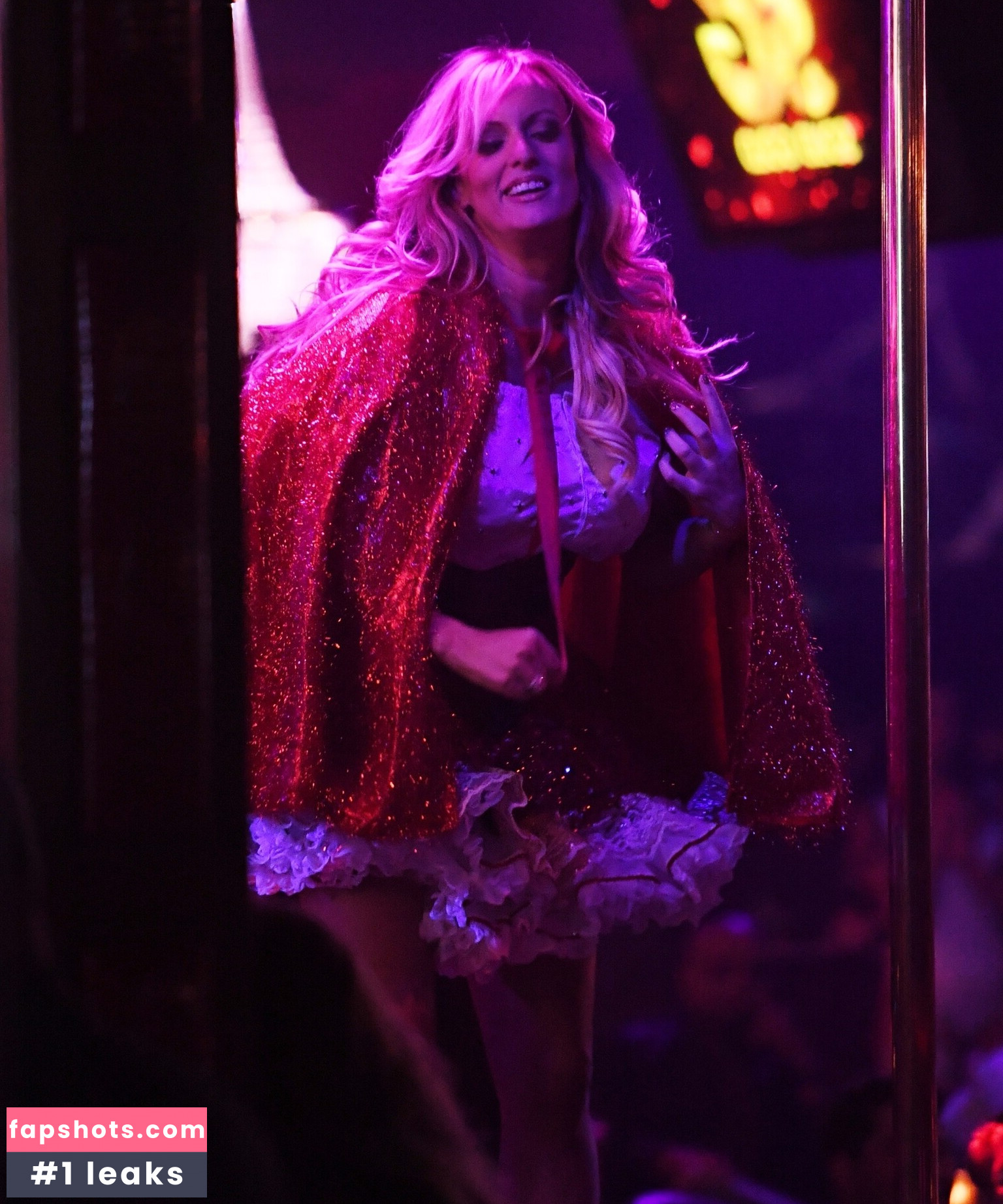 Stormy Daniels Nude Leaks OnlyFans Photos #300 - LeakJerk