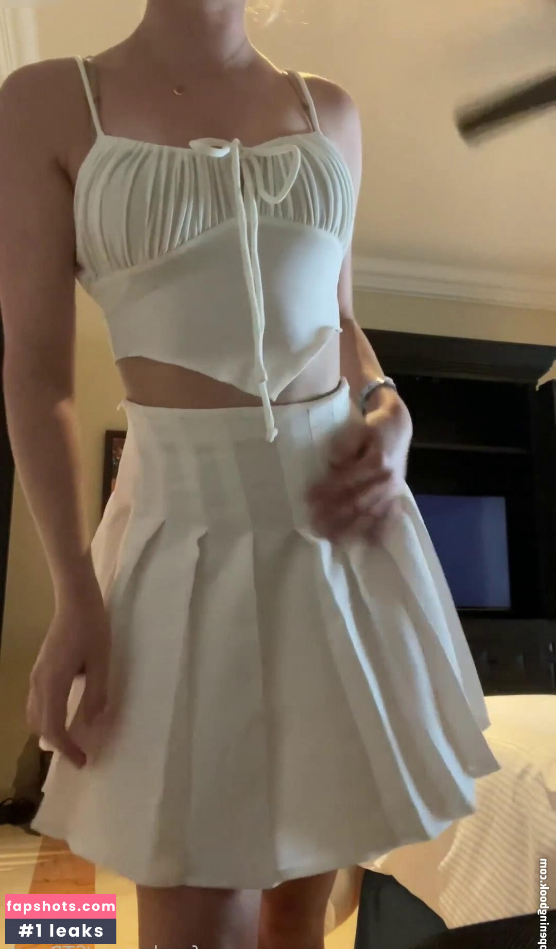 STPeach gallery photo #48