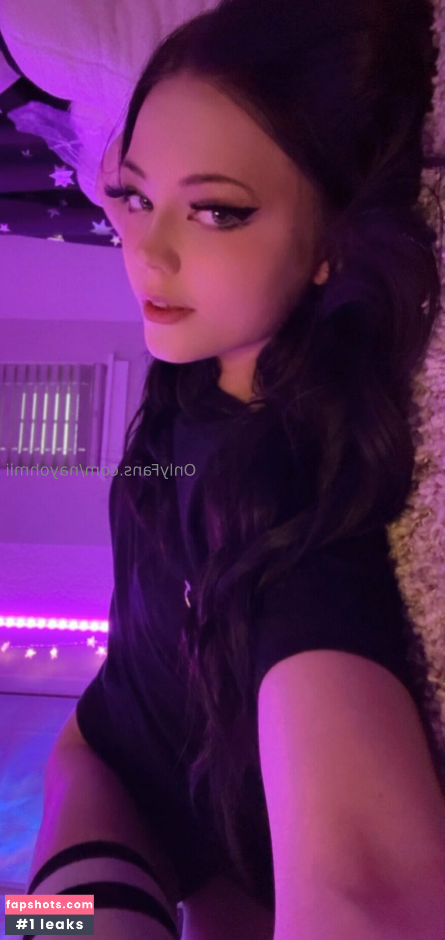 Strawbeariemilkk gallery photo #23