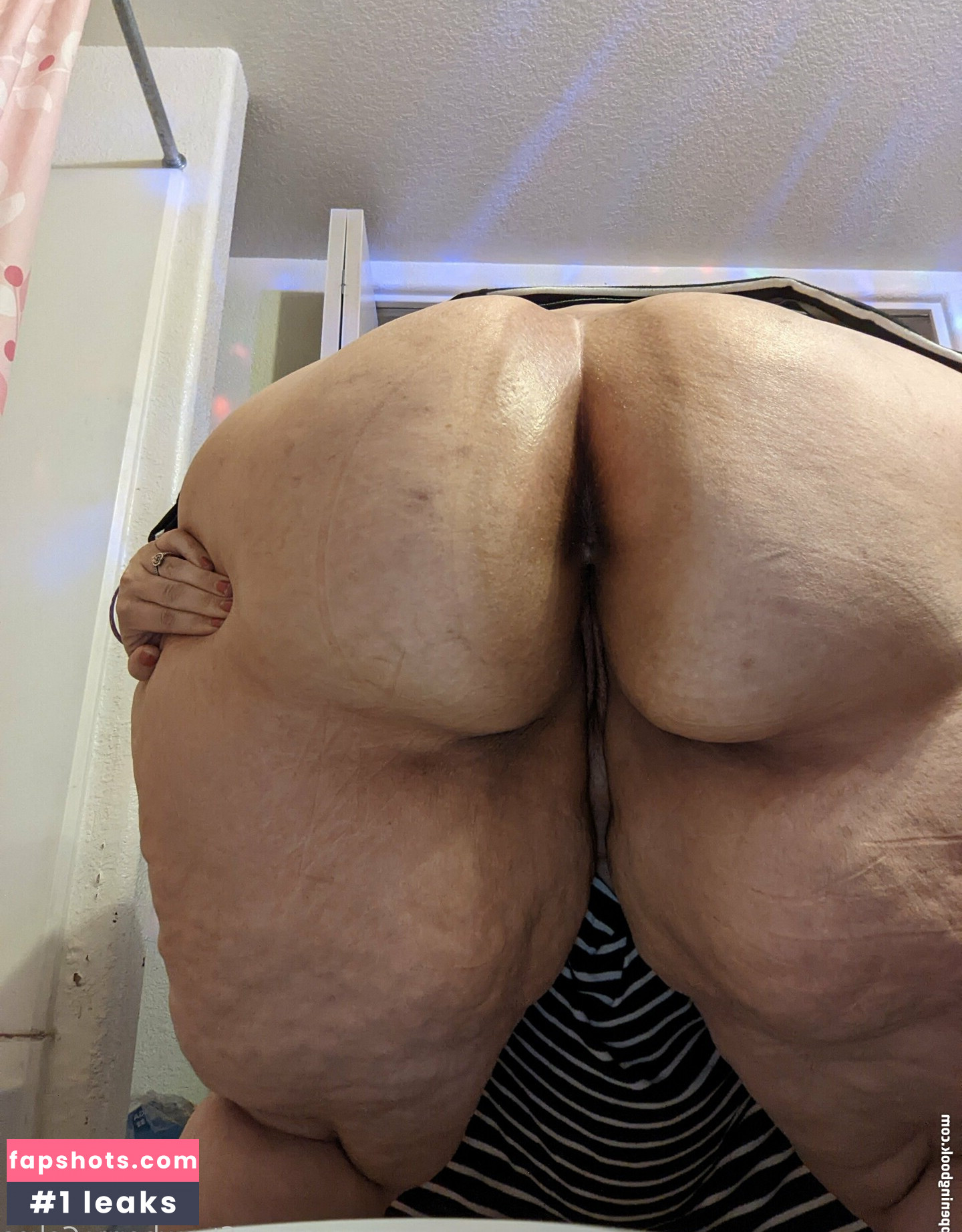 strawberry-cakes Nahé úniky fotek pouze od fanoušků #25 - Fapshots