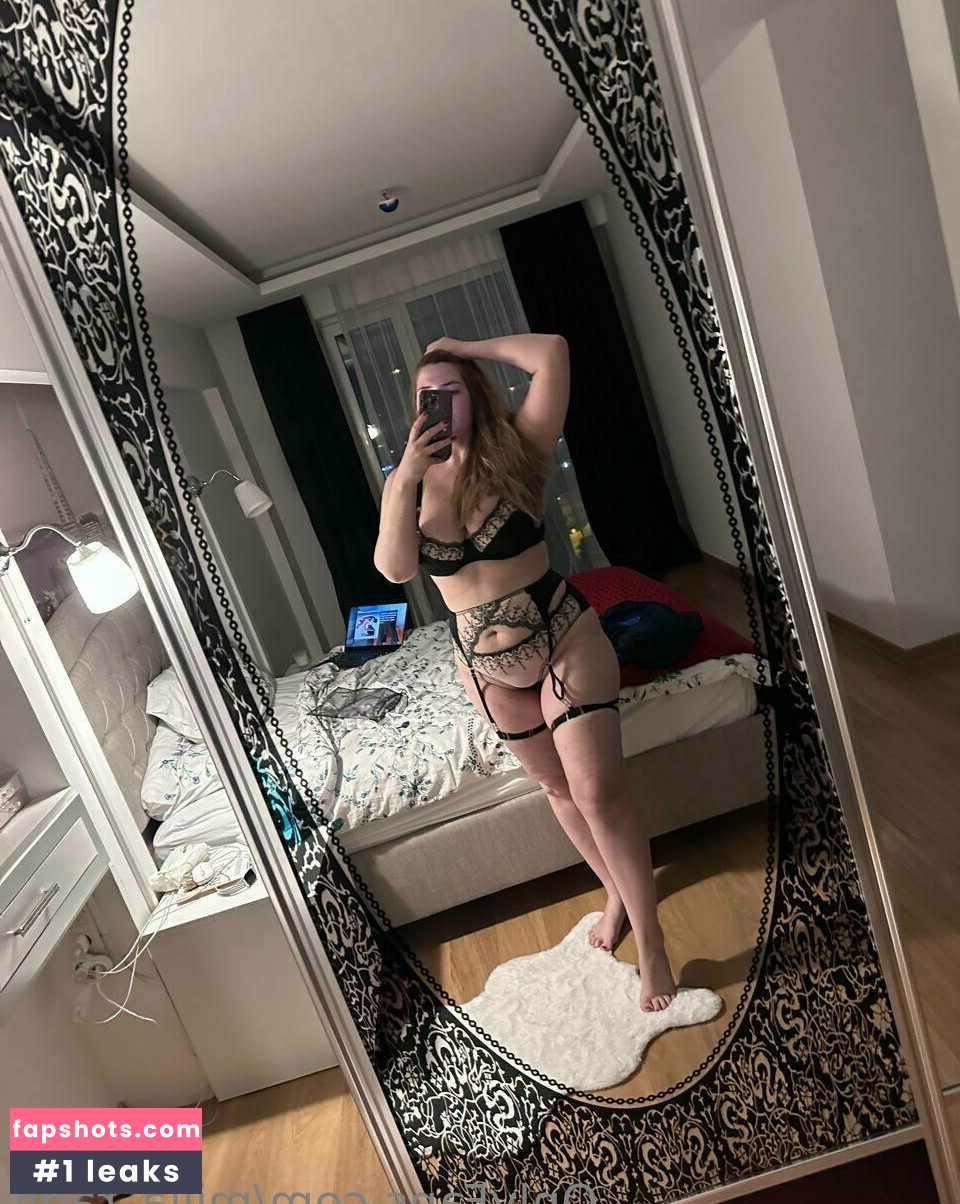 strawberry_milla_vip Nude Leaks OnlyFans Photos #16 - LeakJerk