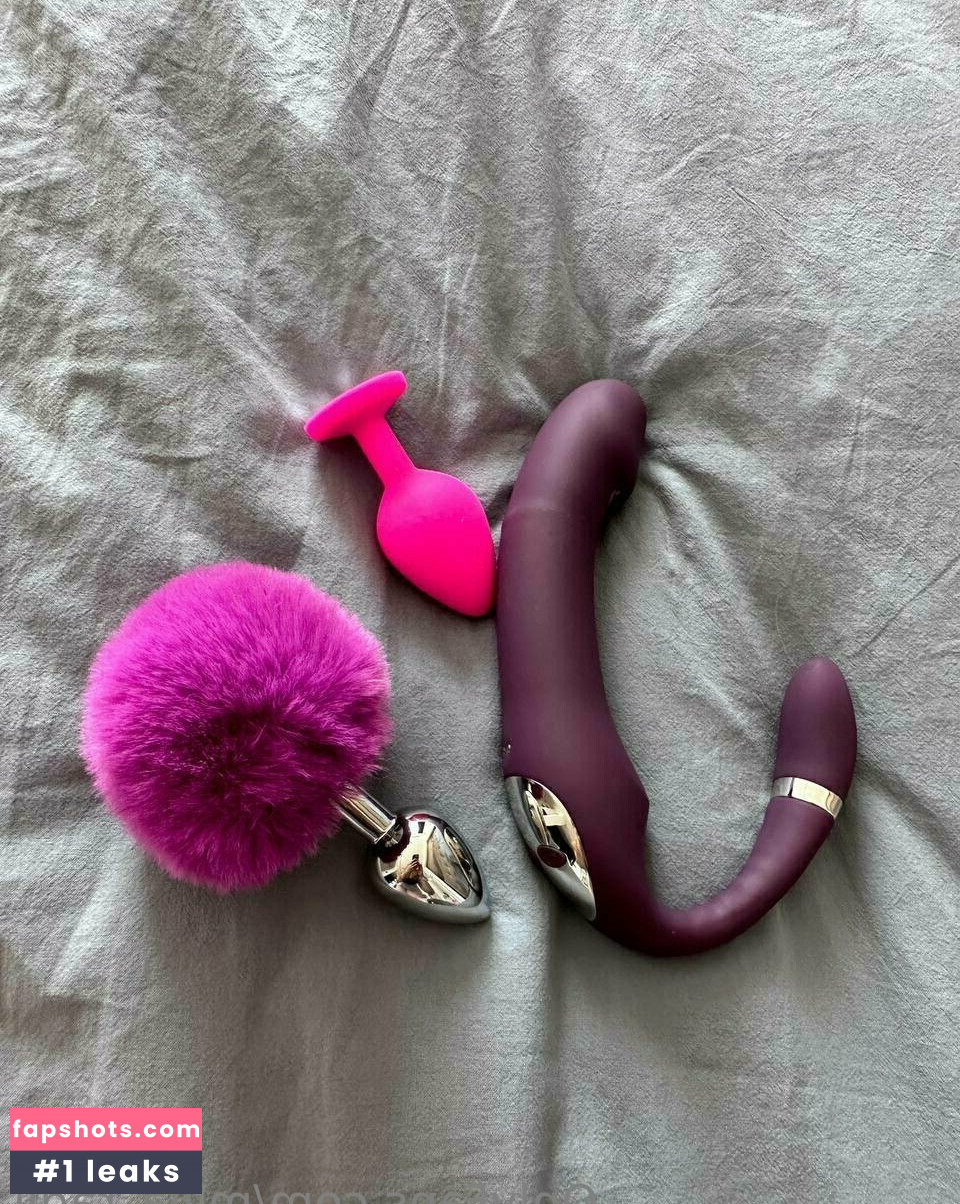 strawberry_milla_vip Nude Leaks OnlyFans Photos #4 - LeakJerk