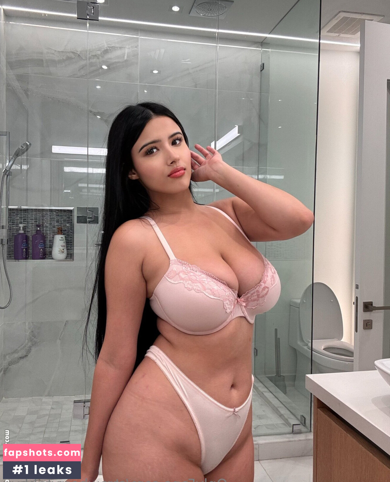 Strawberrytabby gallery photo #57