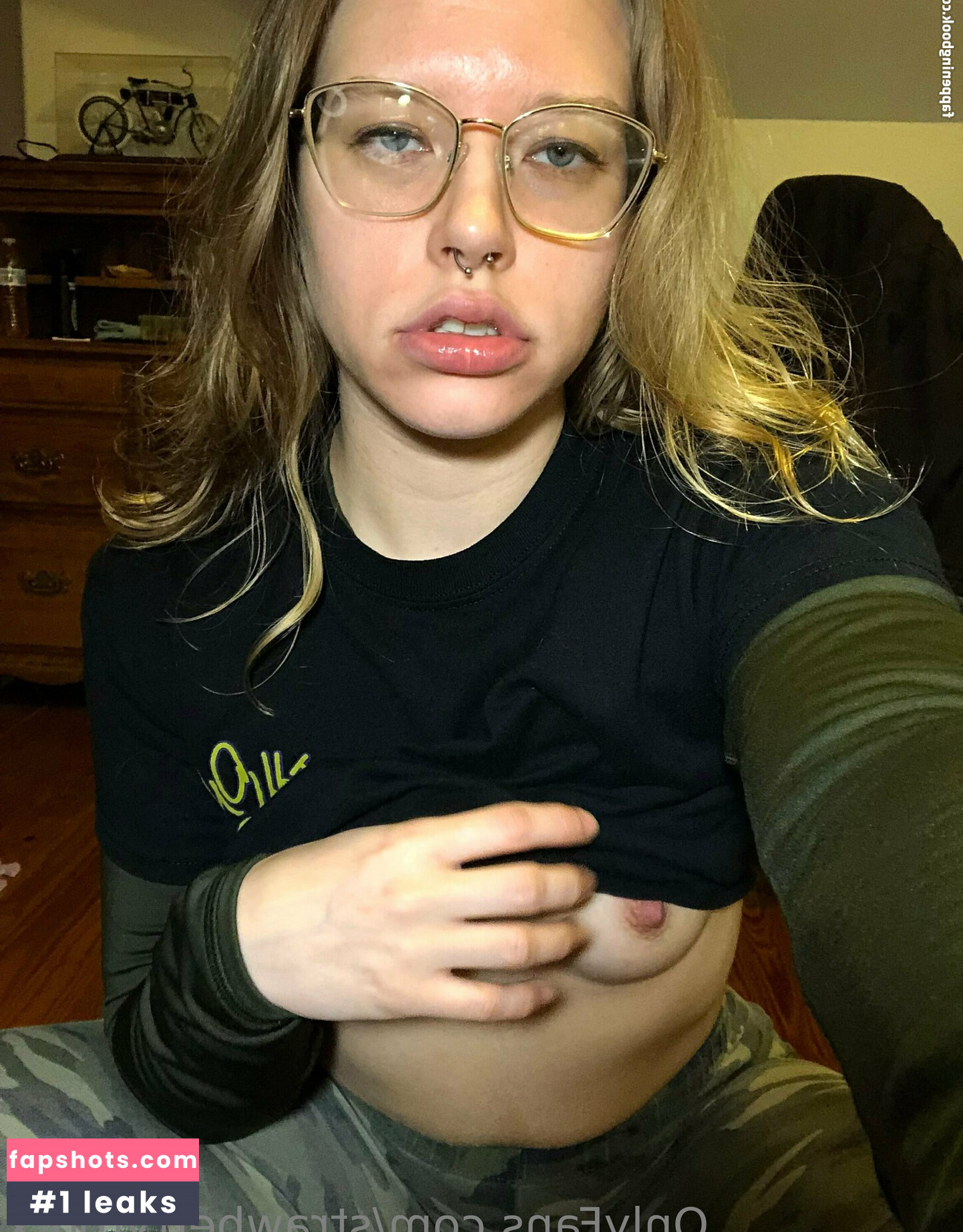 strawberrytootx Nude Leaks OnlyFans Photos #3 - Fapshots