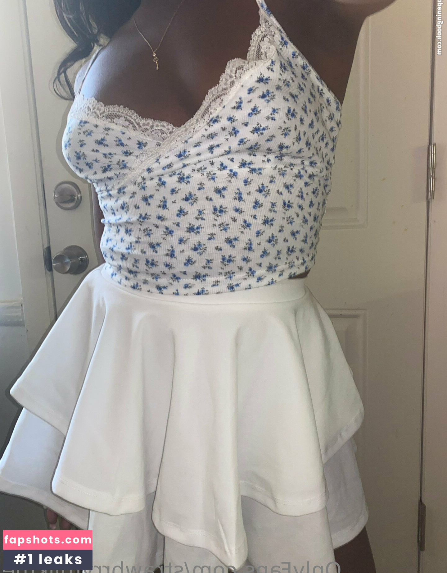 strawbrrymilkme gallery photo #17