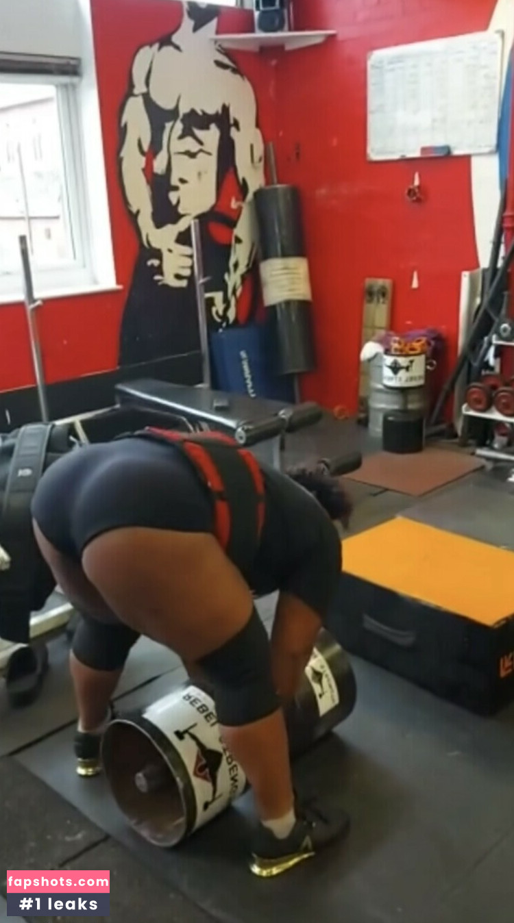 StrongWomen gallery photo #5