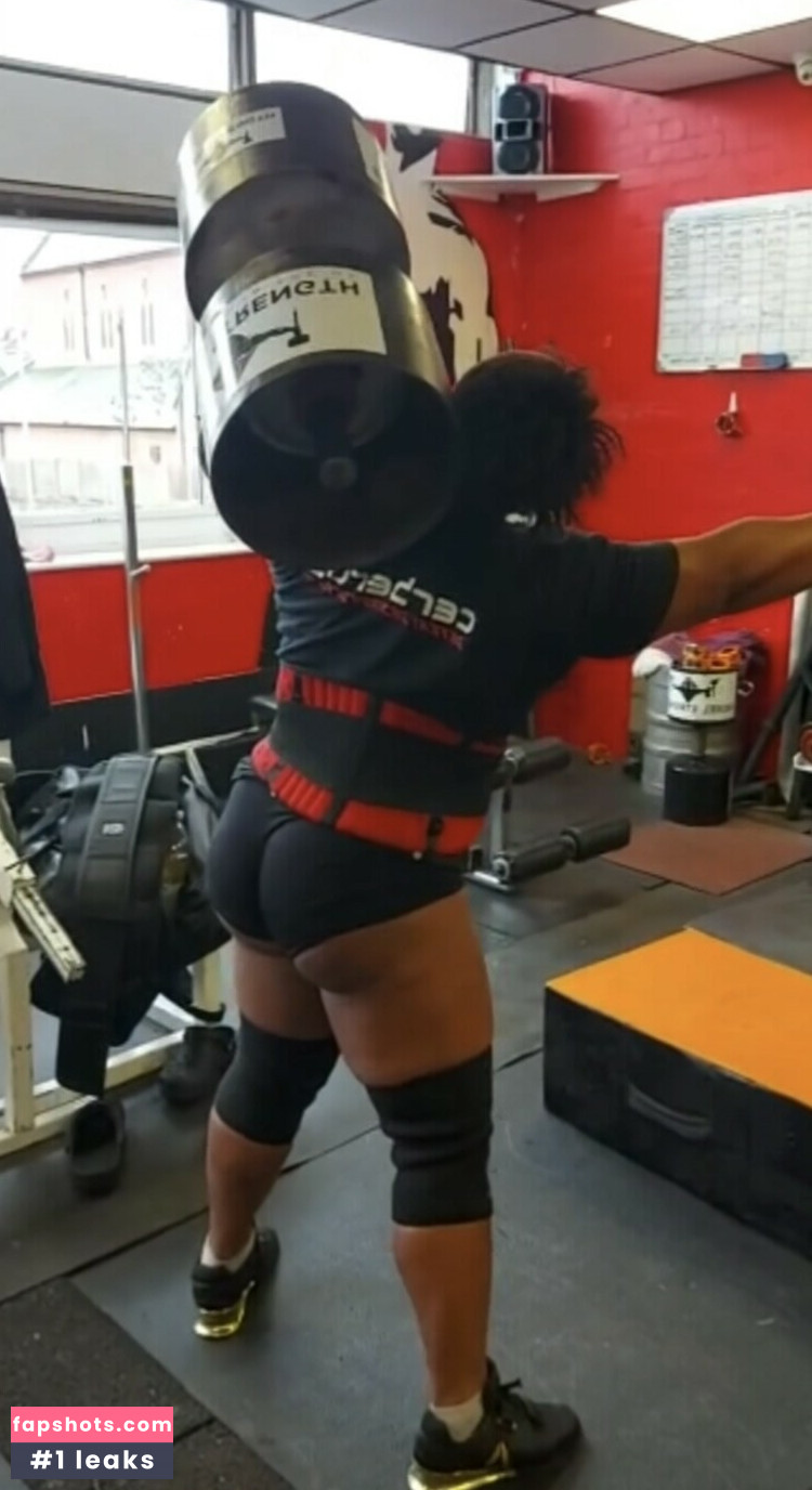 StrongWomen gallery photo #10