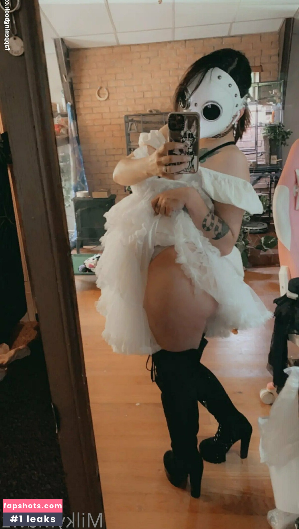 strwbrryinsides gallery photo #6