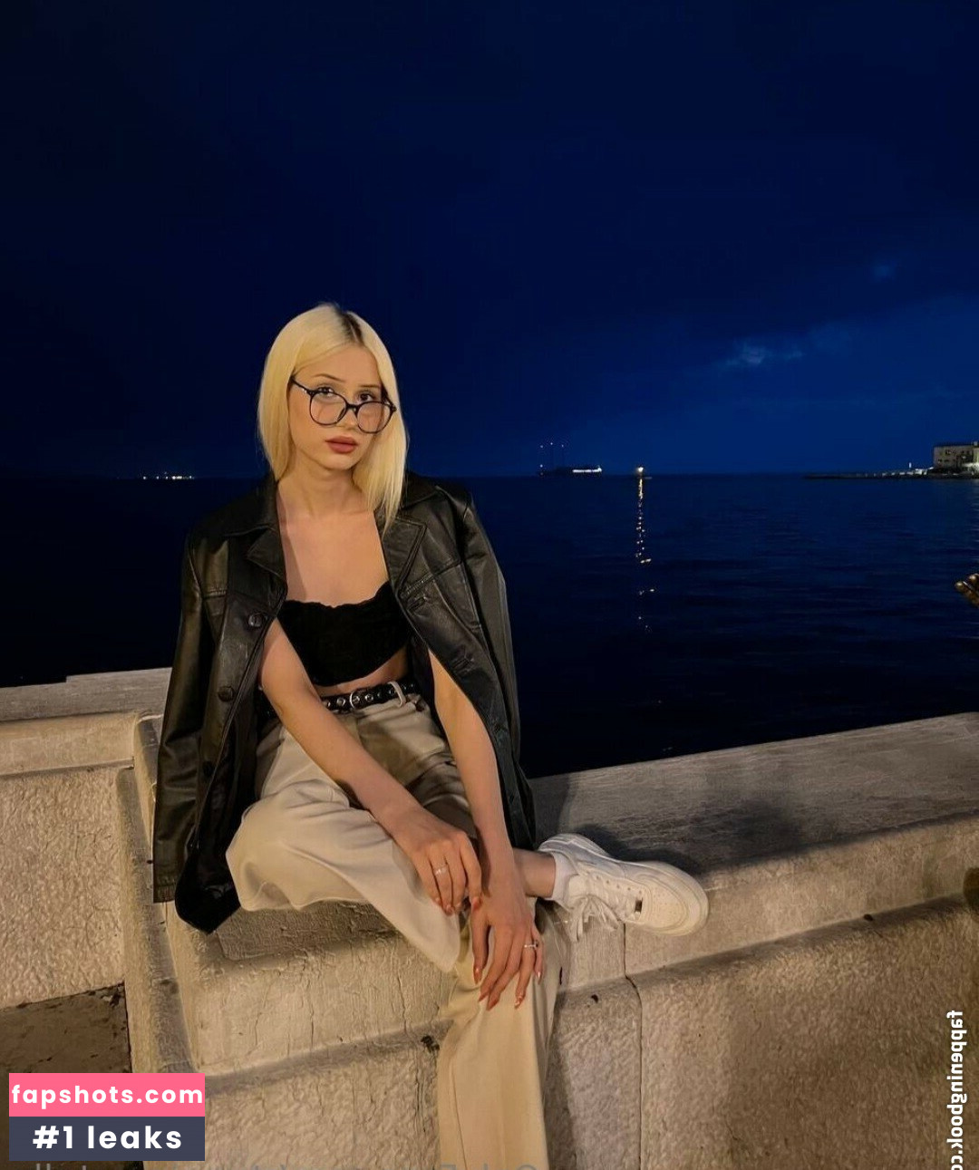 stunning_stella gallery photo #9