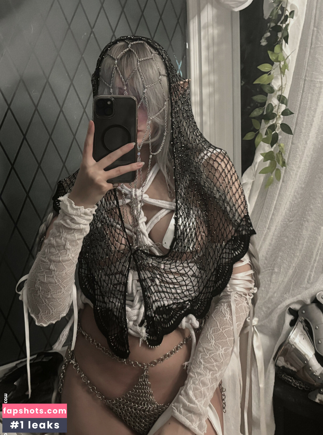 StyrlingElf nude babe gallery