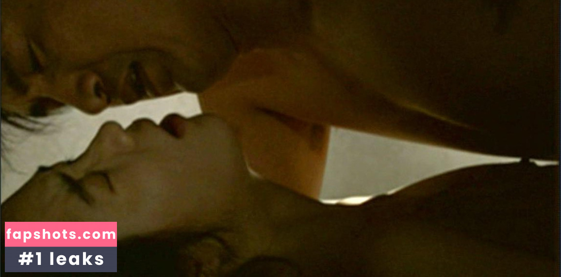 Sua Lee nude babe gallery