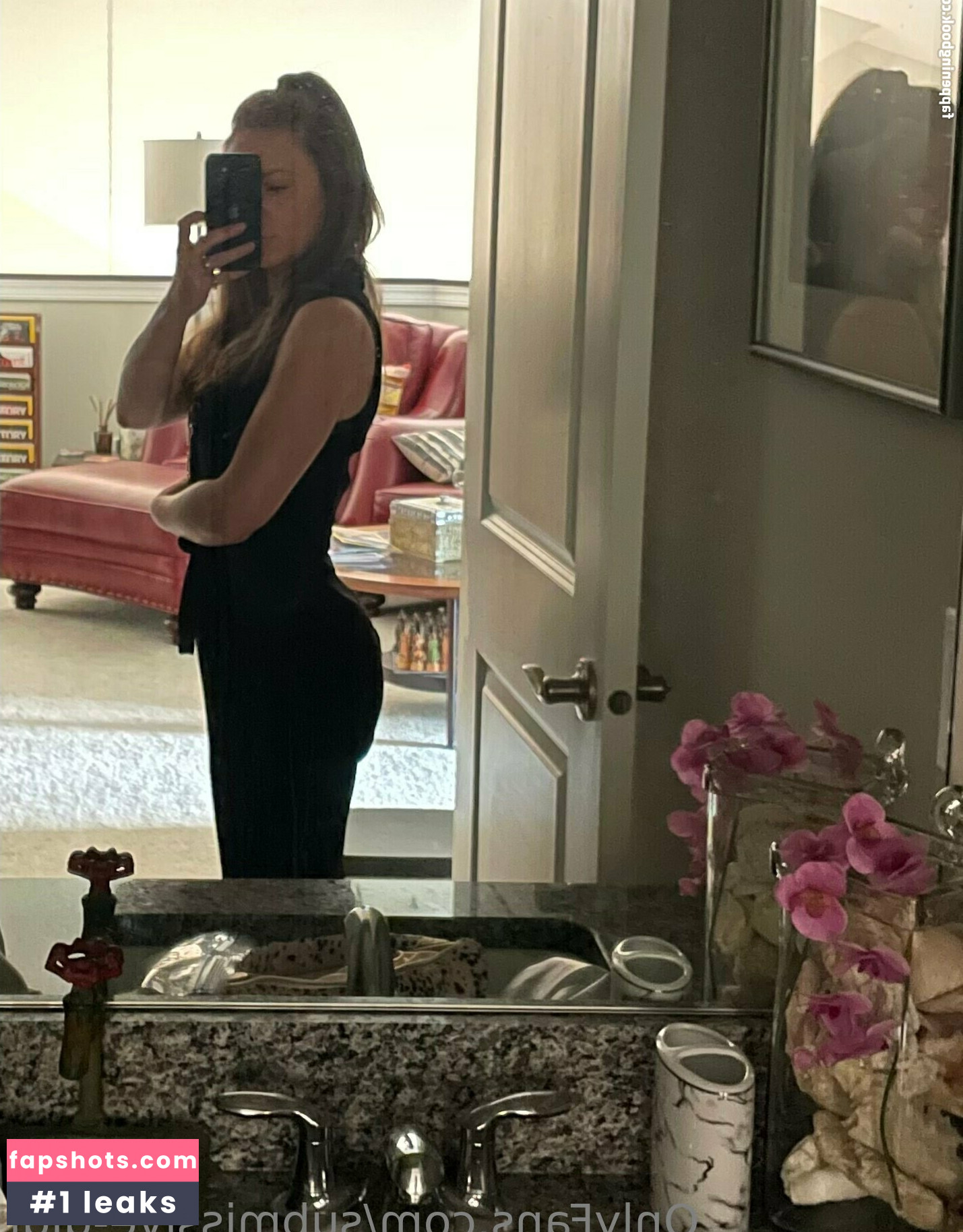 submissive-gigi gallery photo #25