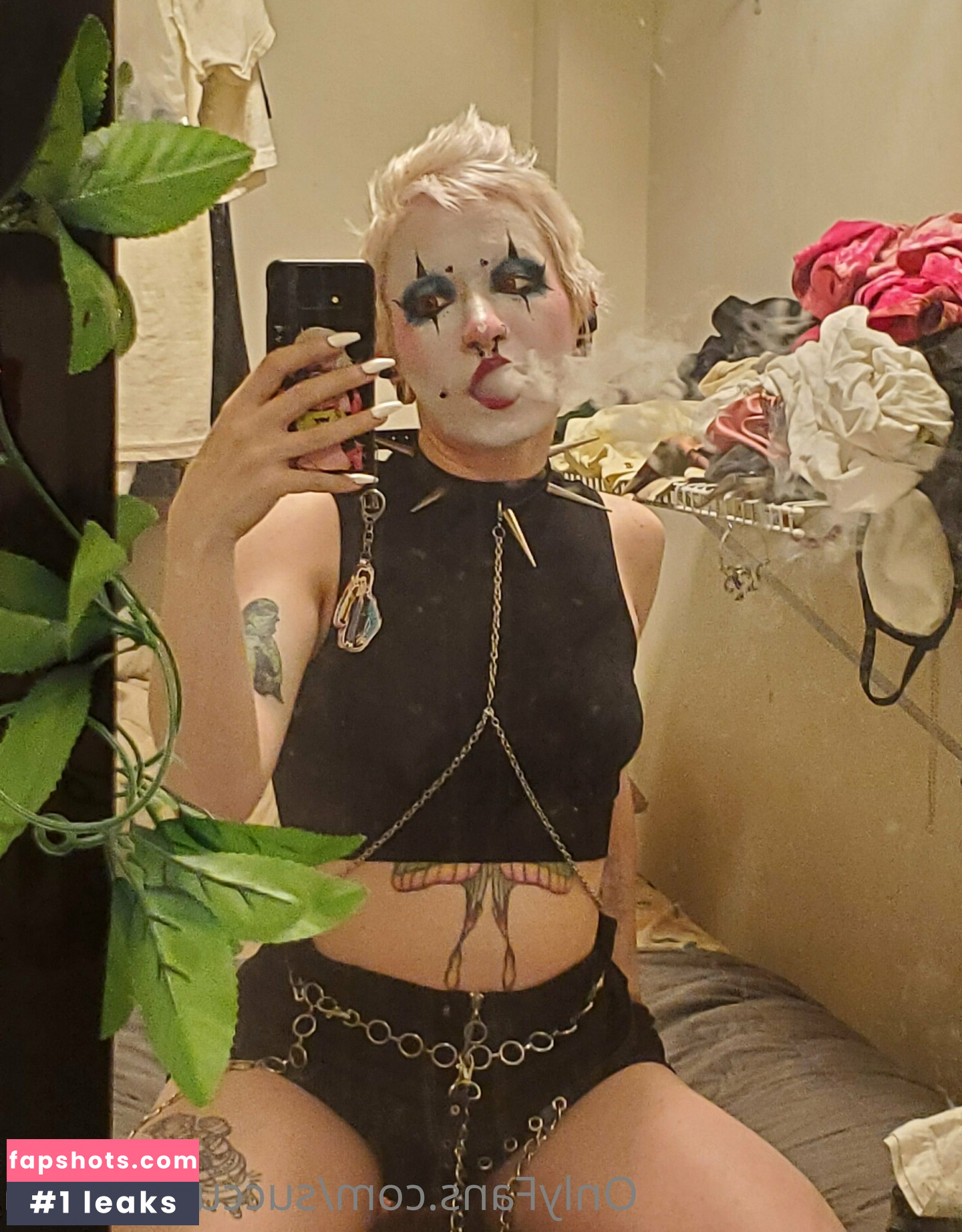 succubusteeth gallery photo #2