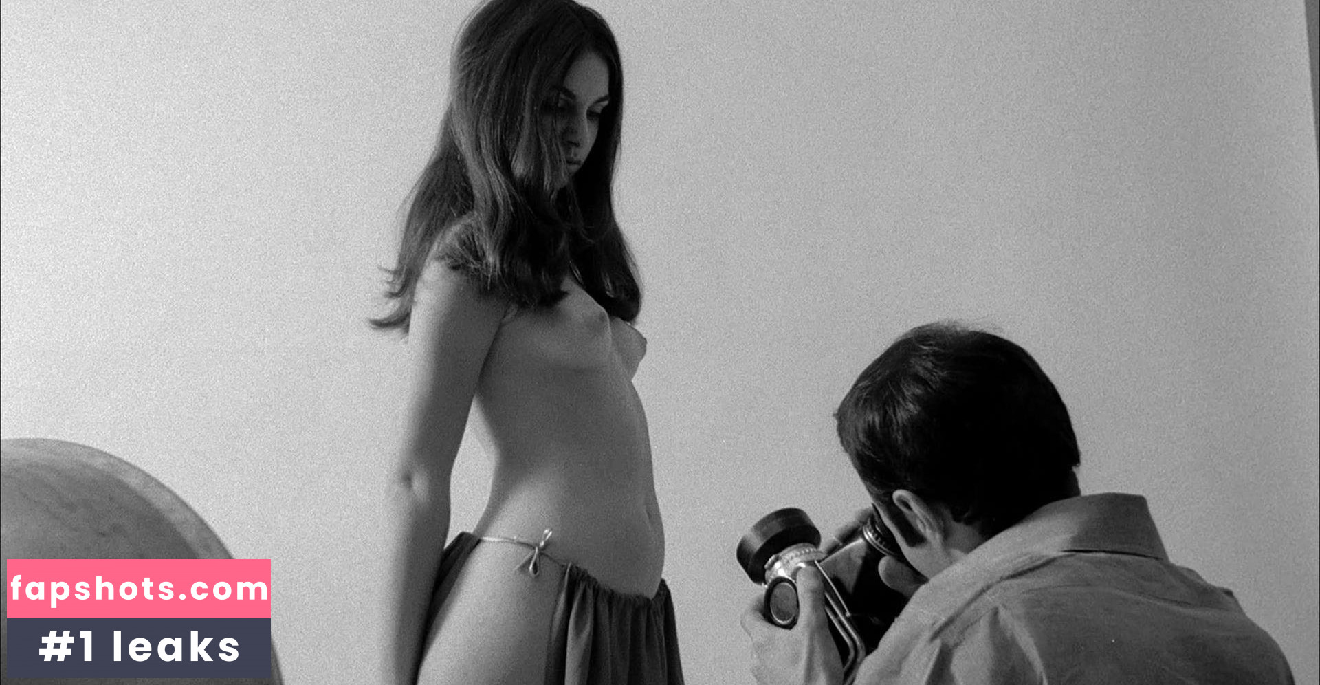 Sue Akers gallery photo #3