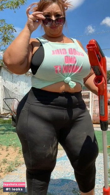 SueAnn gallery photo #12