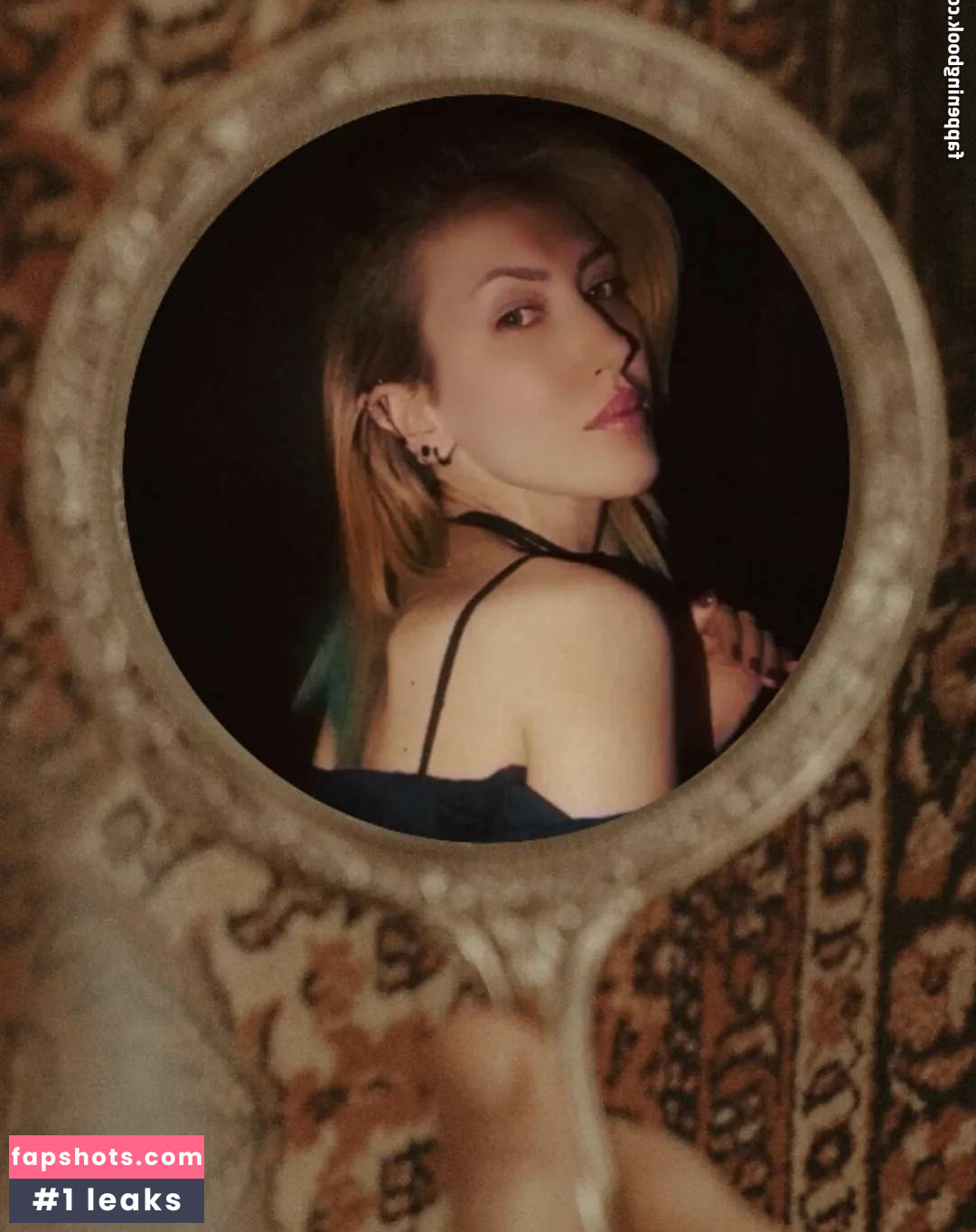 Suela Pahija gallery photo #21