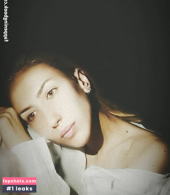 Suela Pahija gallery photo #34