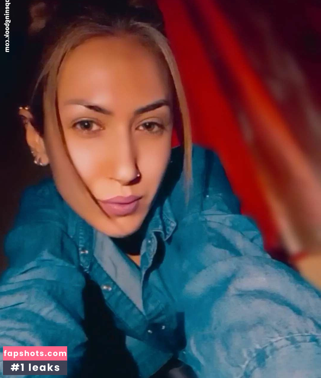 Suela Pahija gallery photo #6