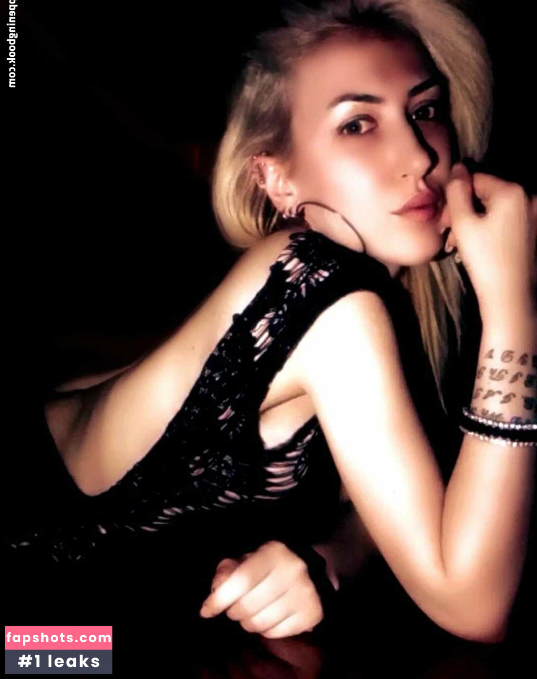 Suela Pahija gallery photo #9