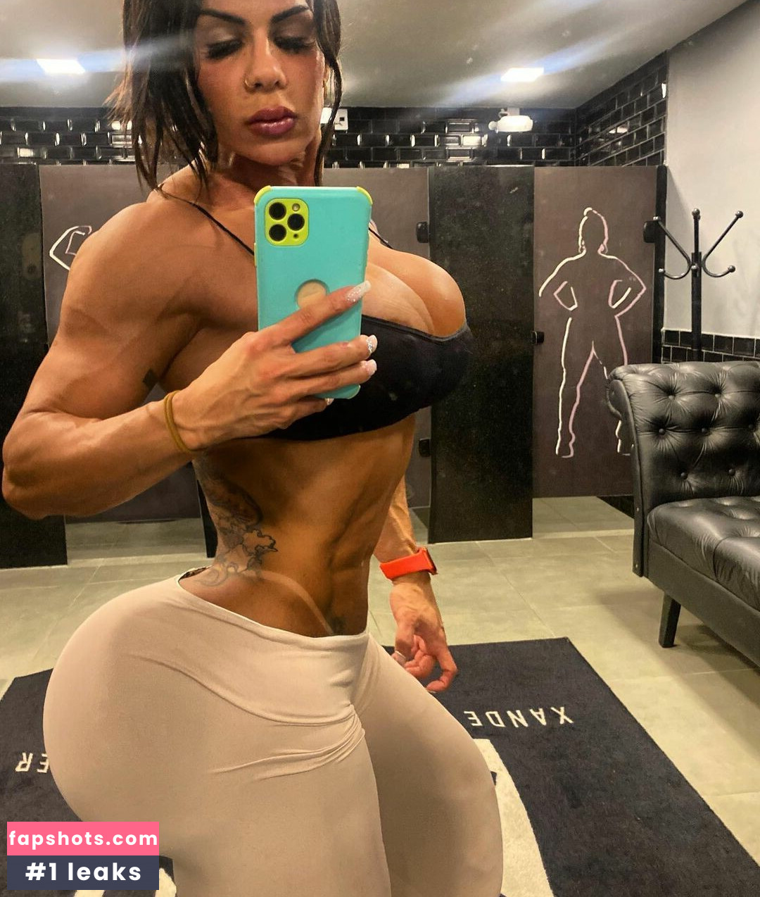 Suelen Bissolati gallery photo #21