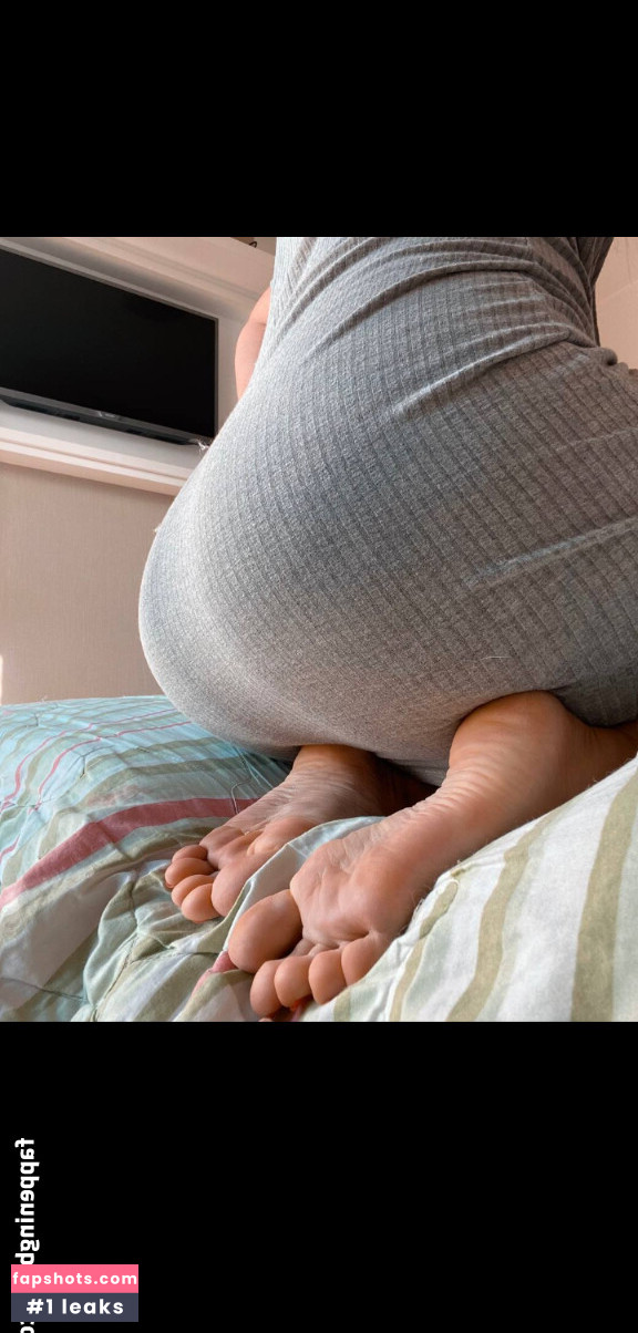 Suelyn Goncalves gallery photo #3