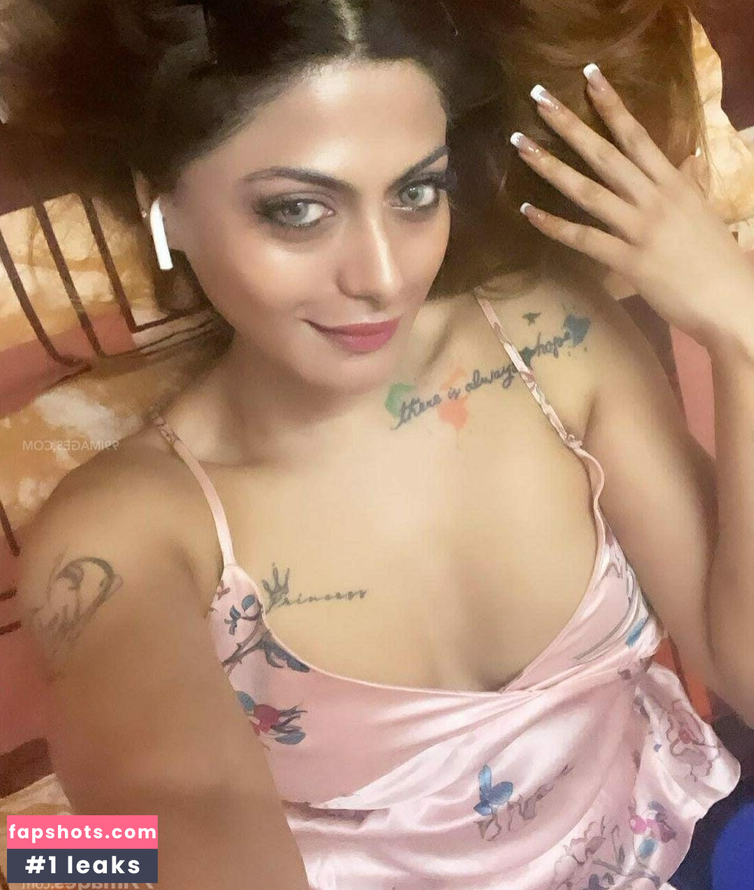 Suhaani Laskar nude babe gallery