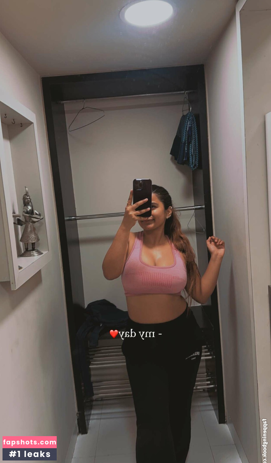 Suhana Khan gallery photo #88