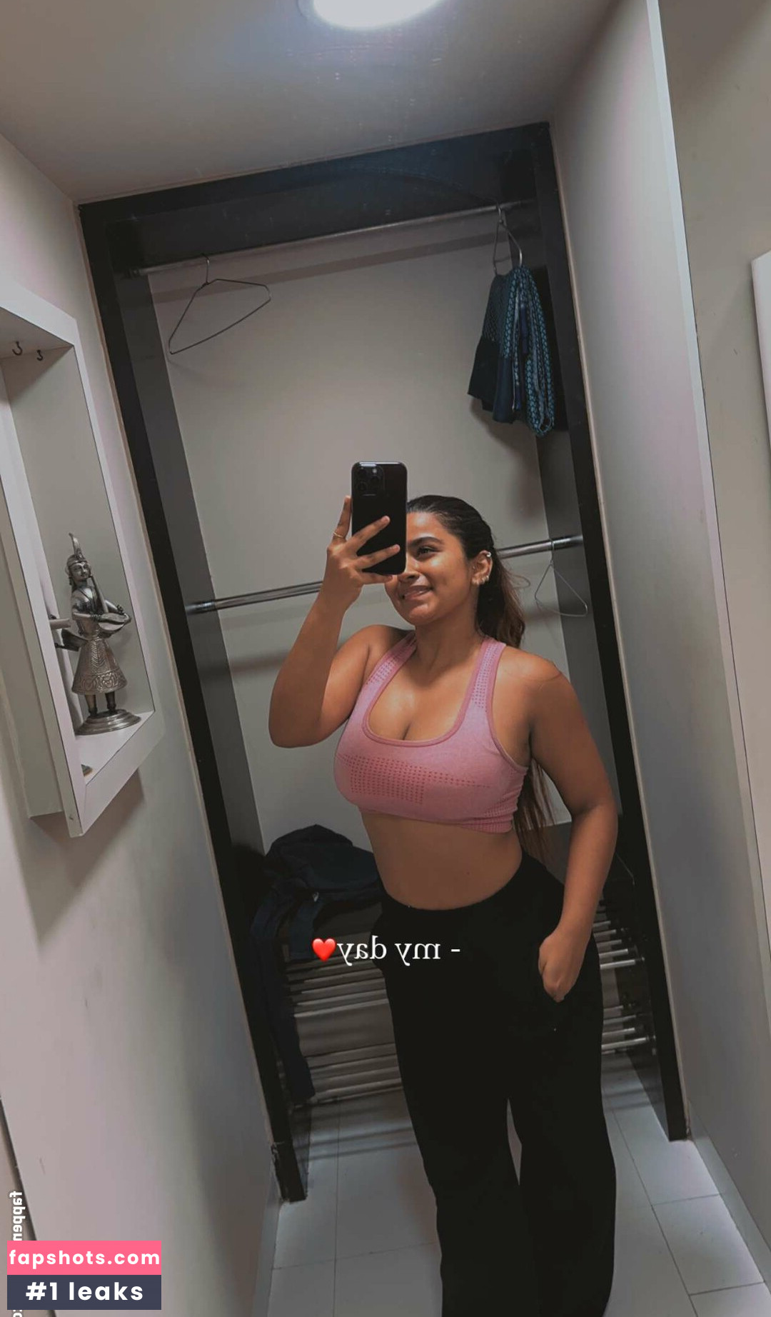 Suhana Khan gallery photo #90